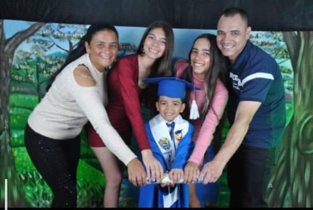 Foto de Antonio Torres, Ainara Torres,